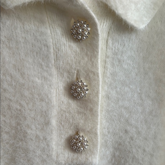 White Fuzzy Sweater - Picture 4 of 4